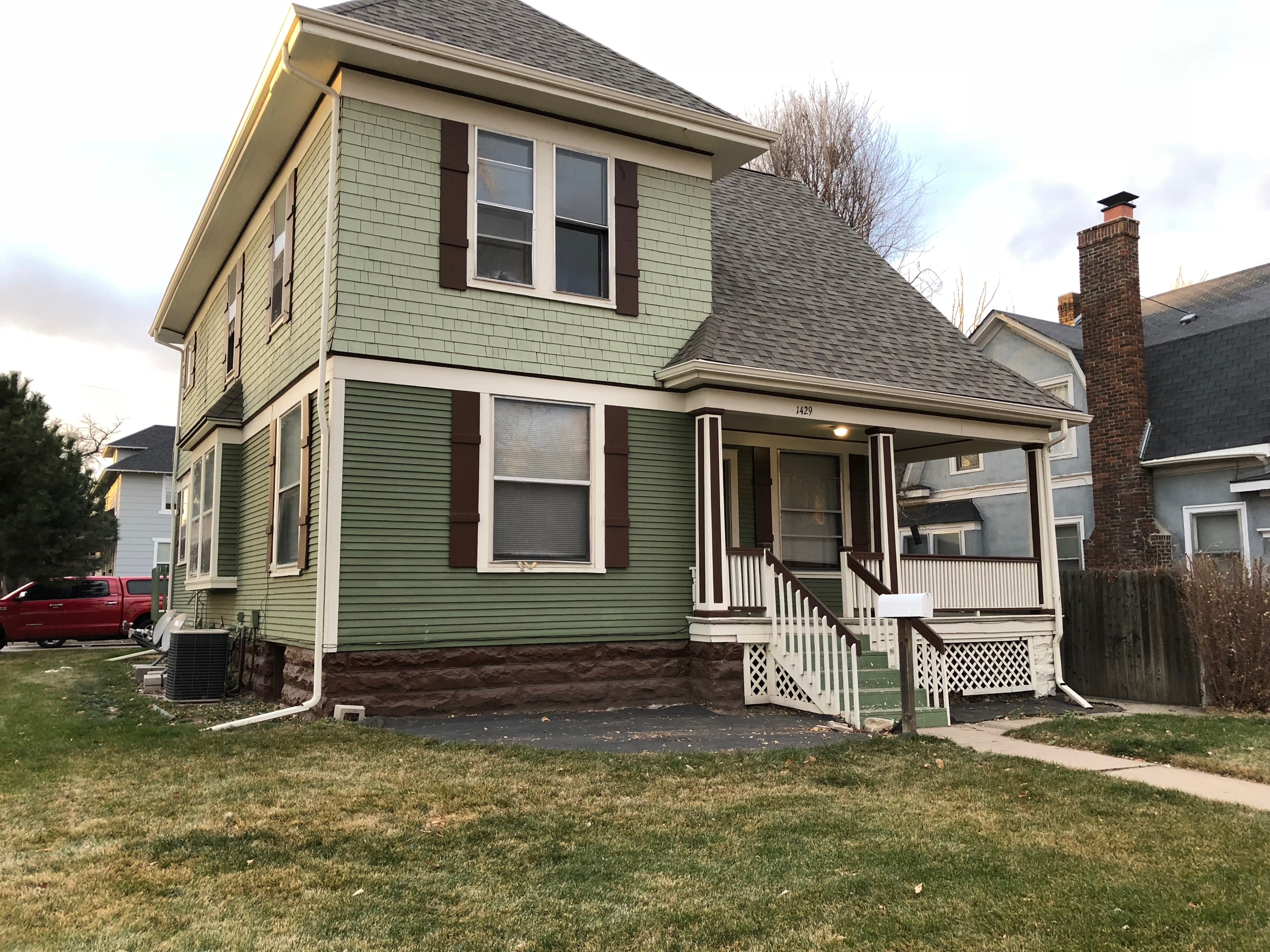 Property main image